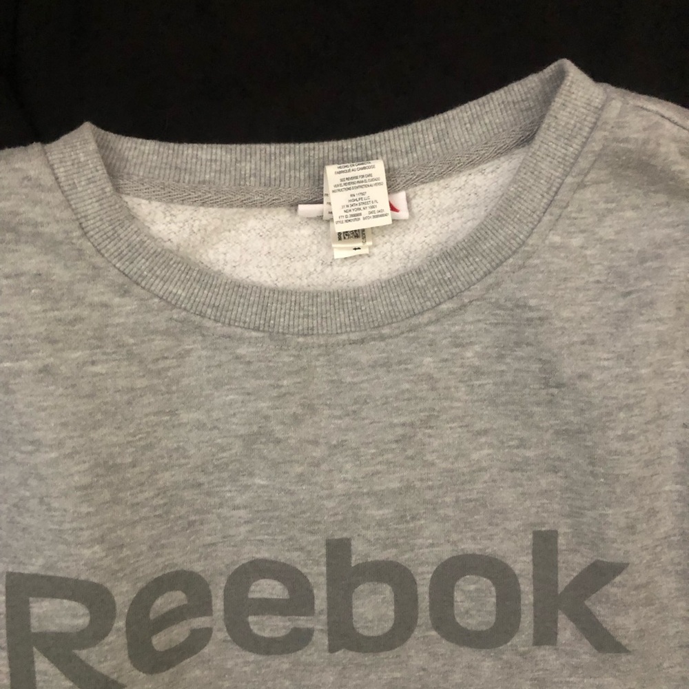 Women’s Reebok sweatshirt bundle - Picture 3 of 6